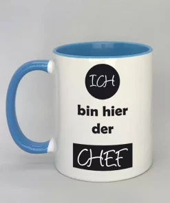 Spruchtasse Ich bin hier der Chef Innenseite hellblau