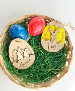Personalisierte Namensanhänger im Osternest